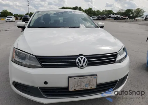 2013 Volkswagen Jetta Se z USA, uszkodzony, nr VIN 3VWDP7AJ2DM408755